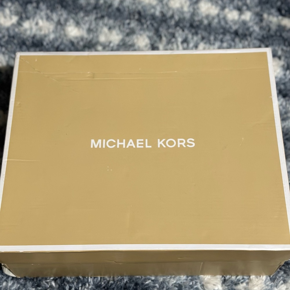 Michael Kors Kimber Sandal 9m - Picture 8 of 8
